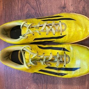Mens indoor soccer shoes